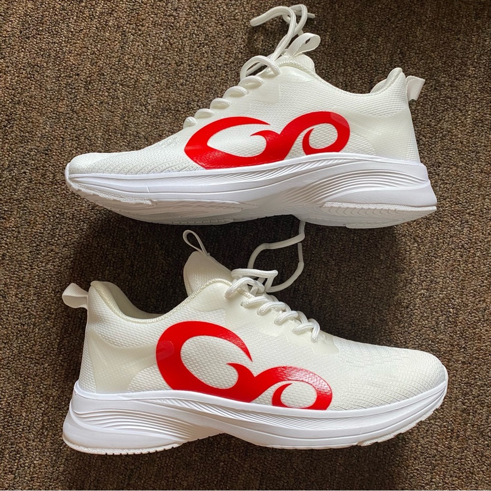 BRAND NEW WOMENS ATHLETIC RUNNING SHOES 👟 SIZE US 7.5